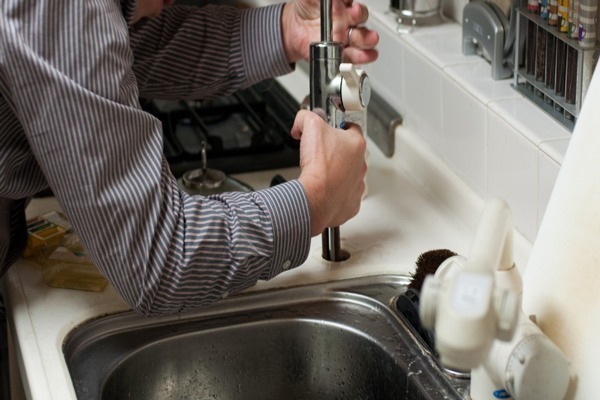 Read more about the article 4 Ways to Prevent Plumbing Emergencies | Emergency Plumber in Rochester, MN